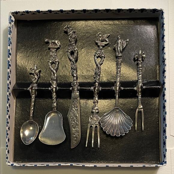 Candlelight Silver from Florence the Magnificent Boxed 6 Piece Set - Picture 3 of 5